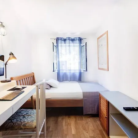 House With A Parking Space - 22315 * Split