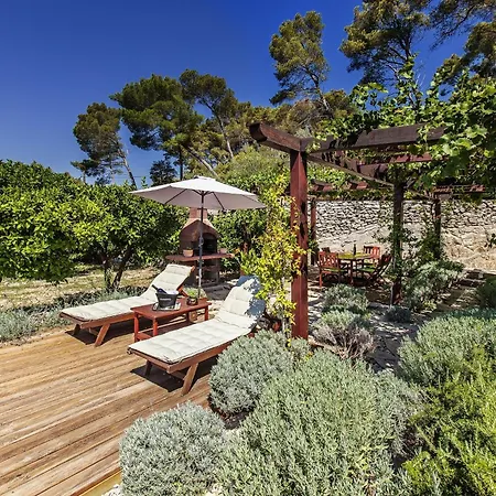 House With A Parking Space - 22315 Semesterbostad *